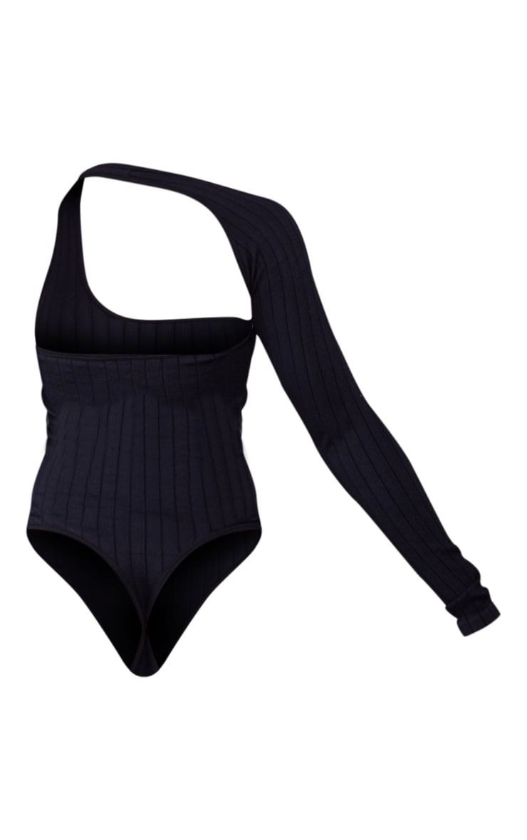 Body moulant noir à détail contours et bretelle asymétrique