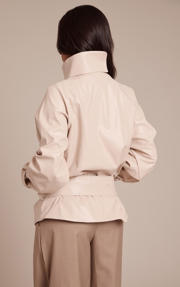 Petite Manteau en PU crème à col entonnoir et ceinture image 2
