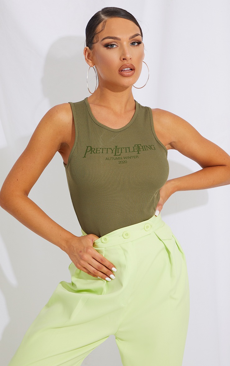 PRETTYLITTLETHING - Débardeur côtelé vert imprimé