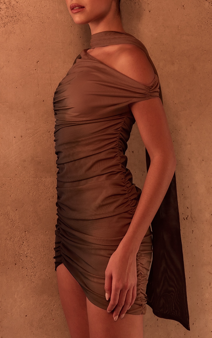 PLT Label Robe bandage moulante asymétrique en mesh nude imprimé dégradé à détail noué image 4
