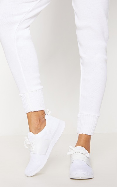 20 Ladies White Knitted Trainers PNG