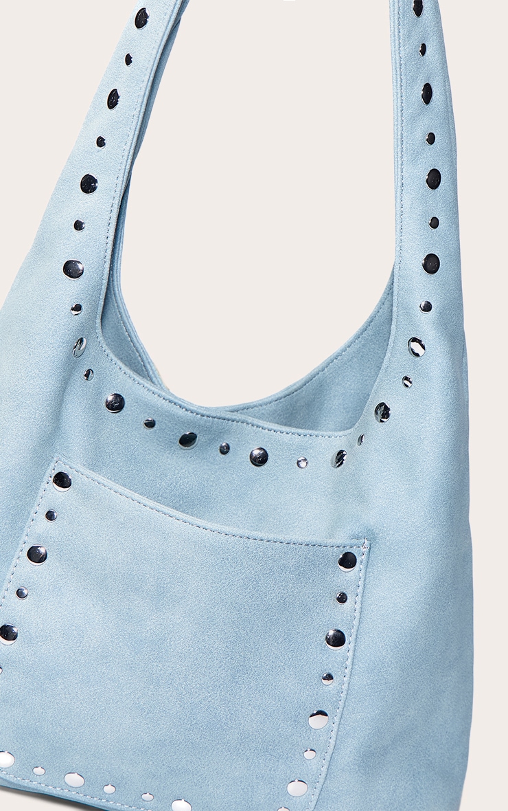Sac à main en suédine bleu poudré à clous image 5