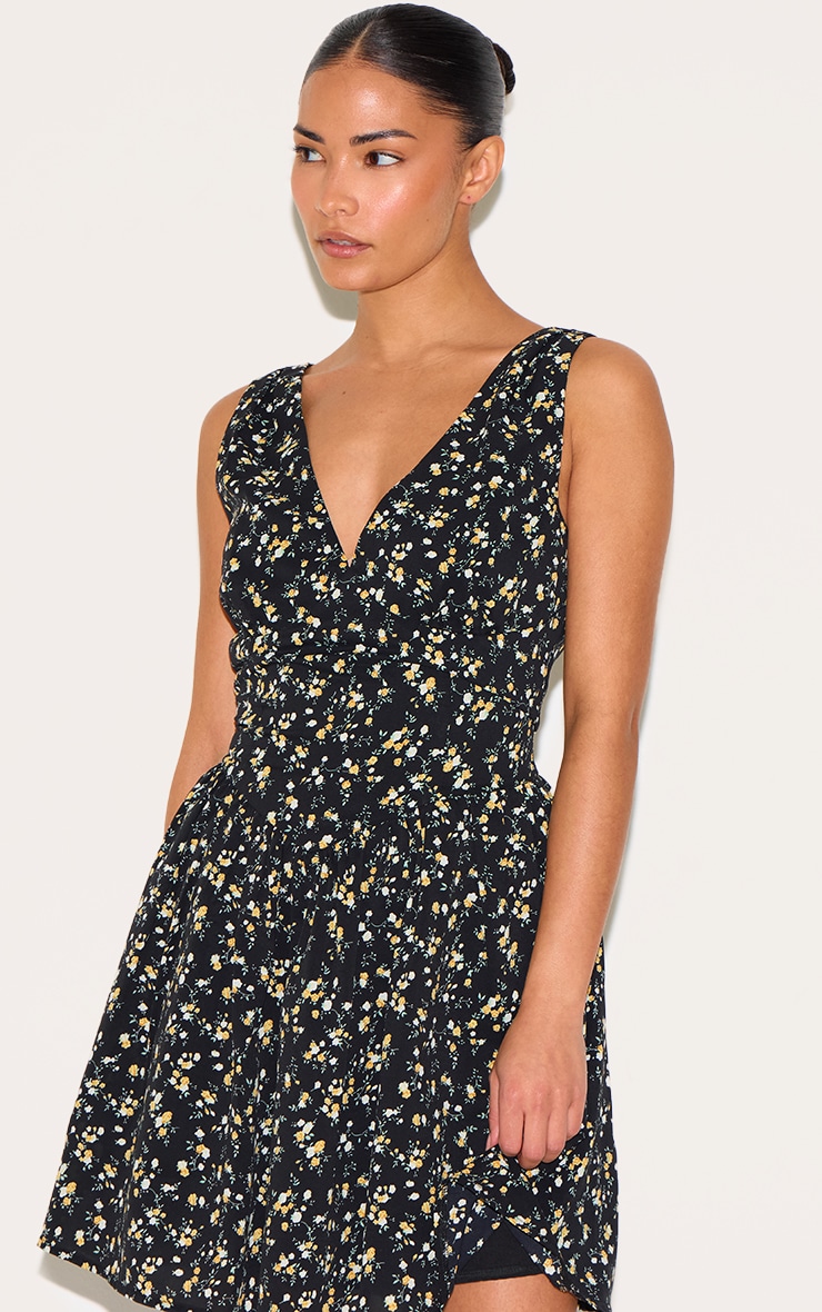 Petite Black Floral Detail Mini Shift Dress image 4