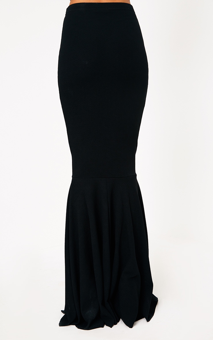 black fishtail skirt