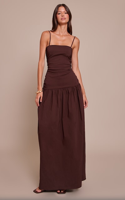 Robe longue tissée stretch chocolat froncée à bretelles fines