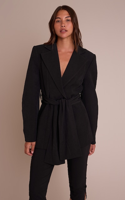 Blazer portefeuille noir froncé à ceinture sur la taille