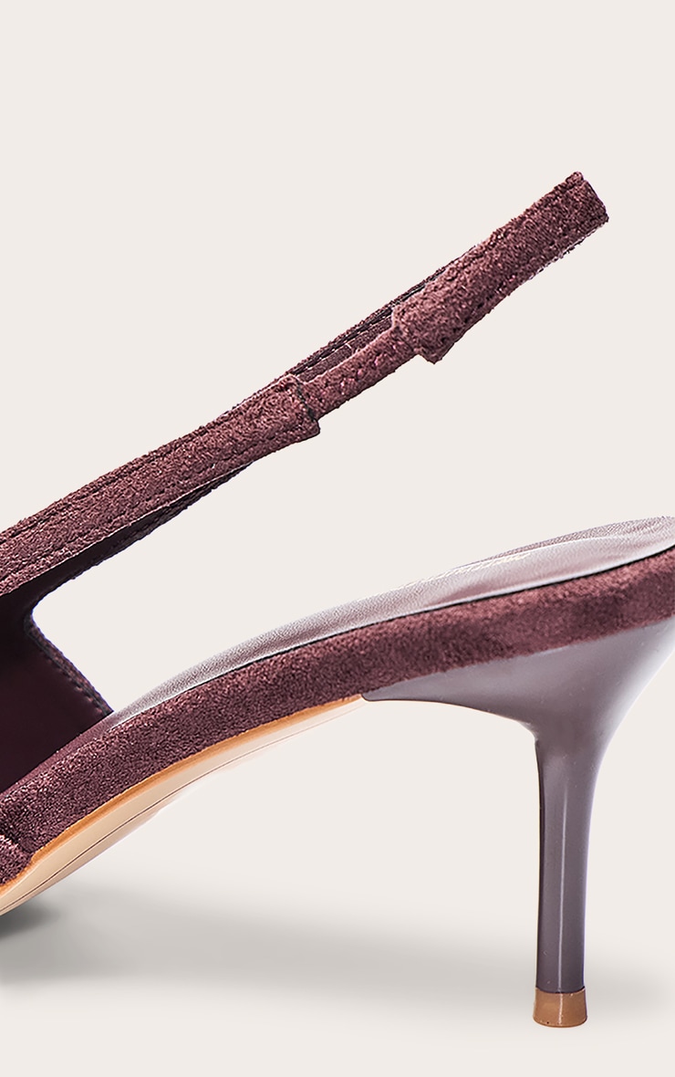 Escarpin Chocolat en suédine à bout ciselé et bride arrière. image 5