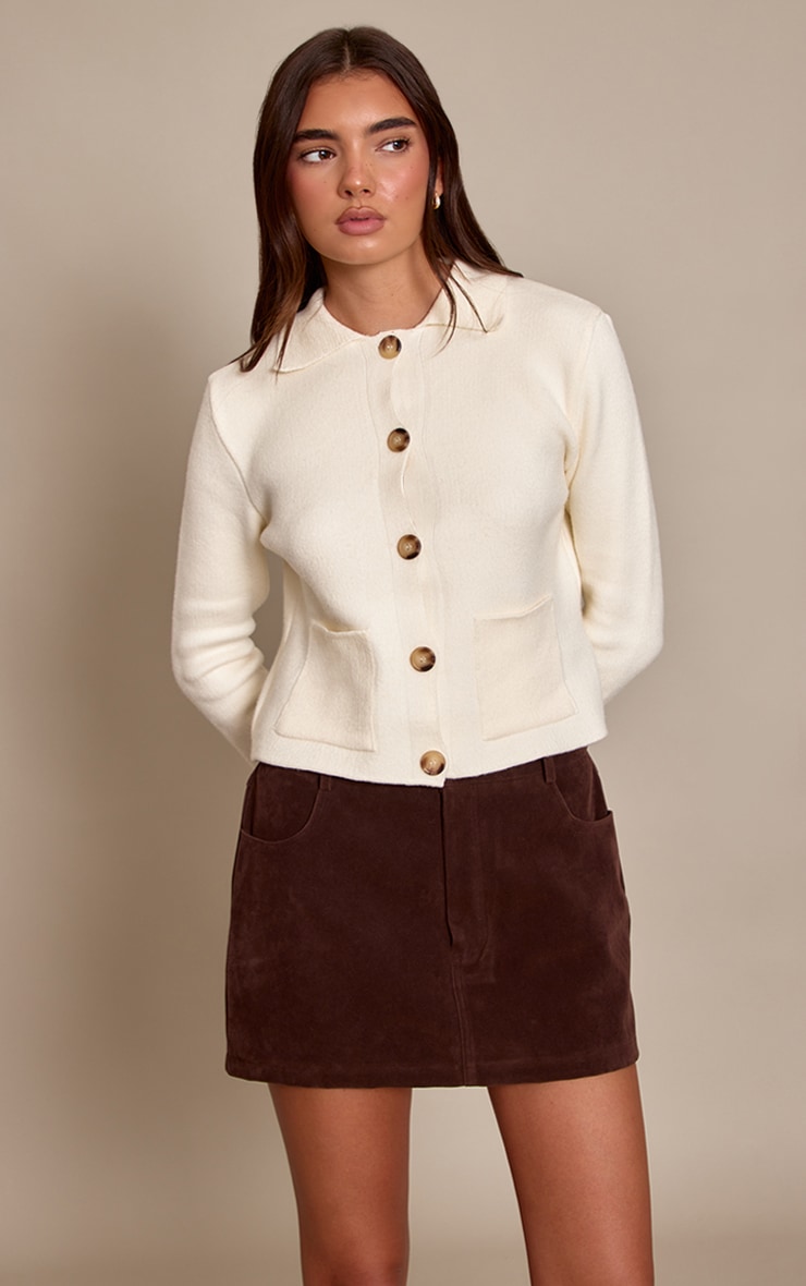 Mini-jupe en suédine chocolat foncé à poches image 4