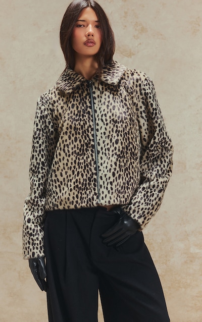Veste courte en fausse fourrure beige imprimé léopard