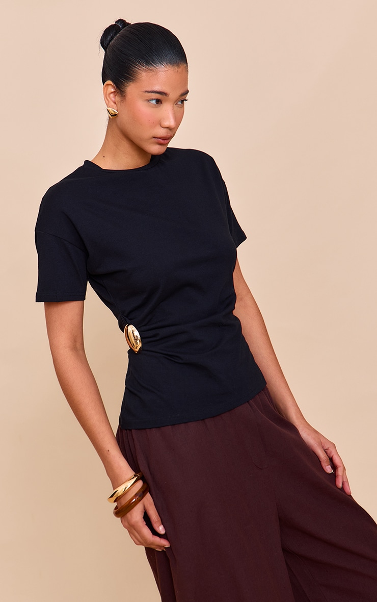 Black Trim Detail Asymmetric Hem T Shirt image 4