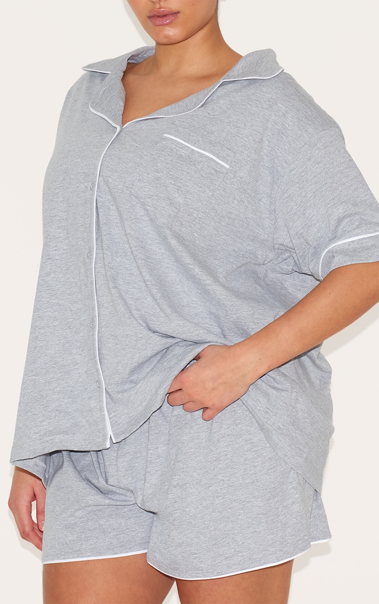 Plus Ensemble de pyjama court en jersey gris à lisérés contrastants image 4