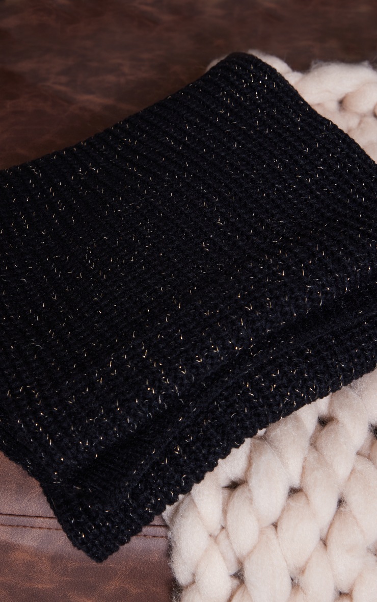 Black & Gold Glitter Thread Knit Scarf image 2