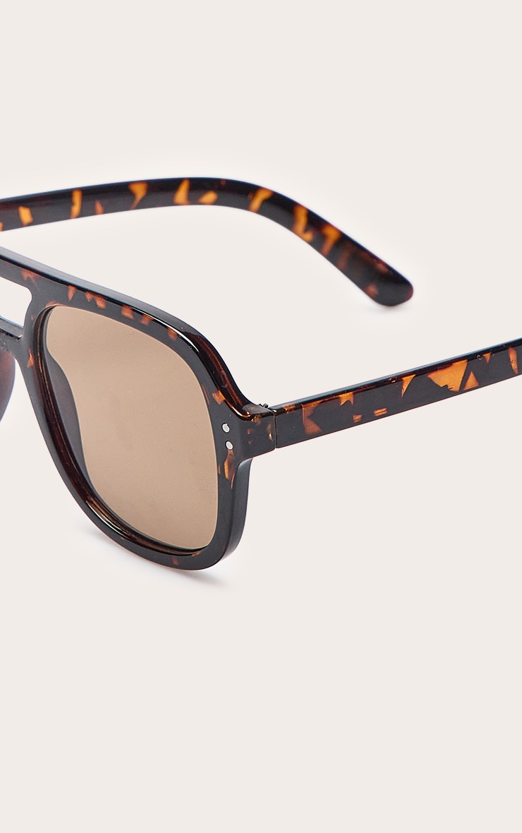 Tortoiseshell Round Frame Aviator Sunglasses image 4