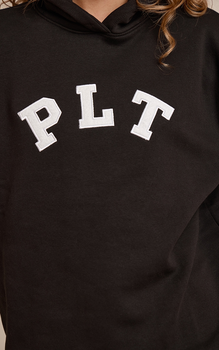 PRETTYLITTLETHING Black Contrasting Print Logo Oversized Hoodie image 4