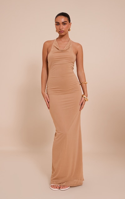 Robe longue en mousseline de soie camel à dos nu échancré