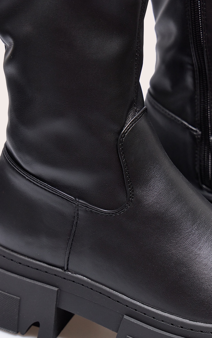 Bottines chaussettes en PU noir à semelle très crantée texturée image 4