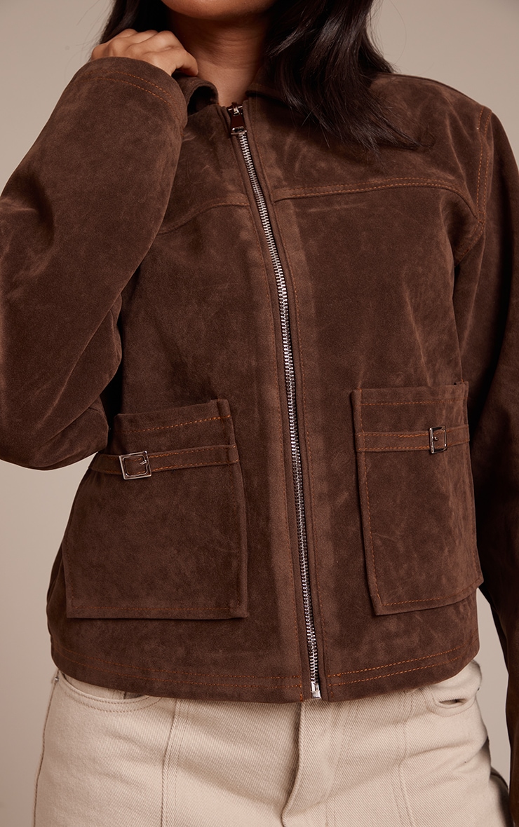Petite Veste en suédine marron chocolat à poches image 4