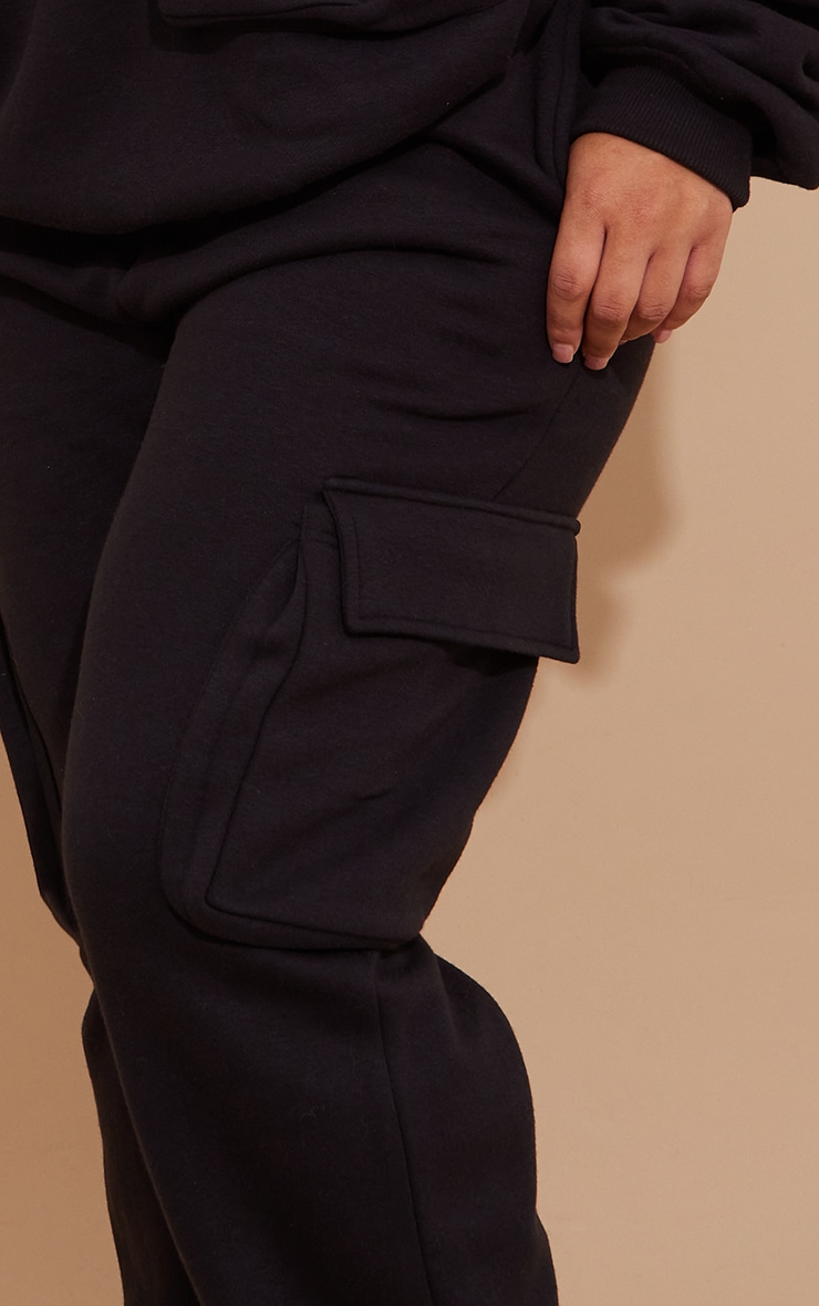 Plus Black Cargo Cuffed Sweatpants image 4