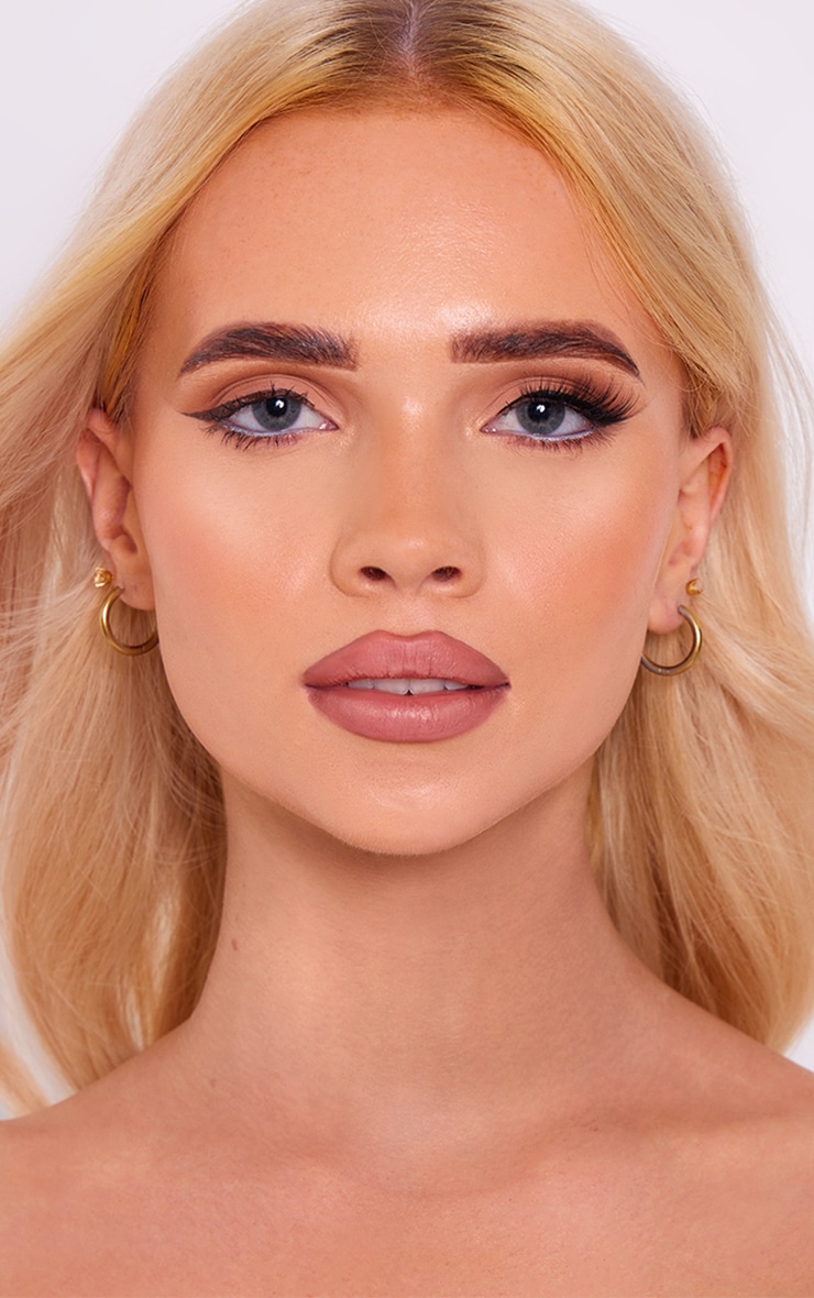 Eylure Dramatic 3D No.193 Eyelashes image 1