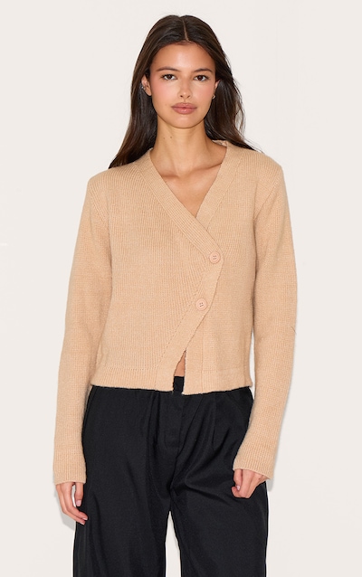 Cardigan en maille tricot avoine à boutons asymétriques