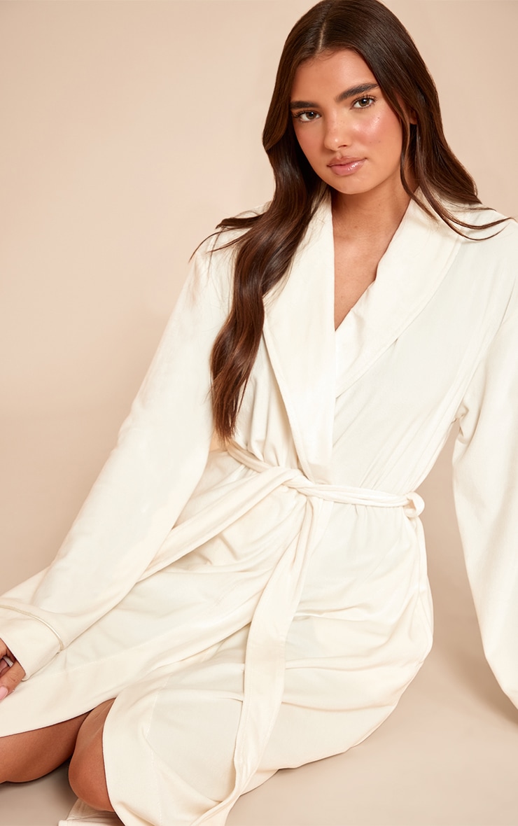 Peignoir doux crème à lisérés surjetés image 3