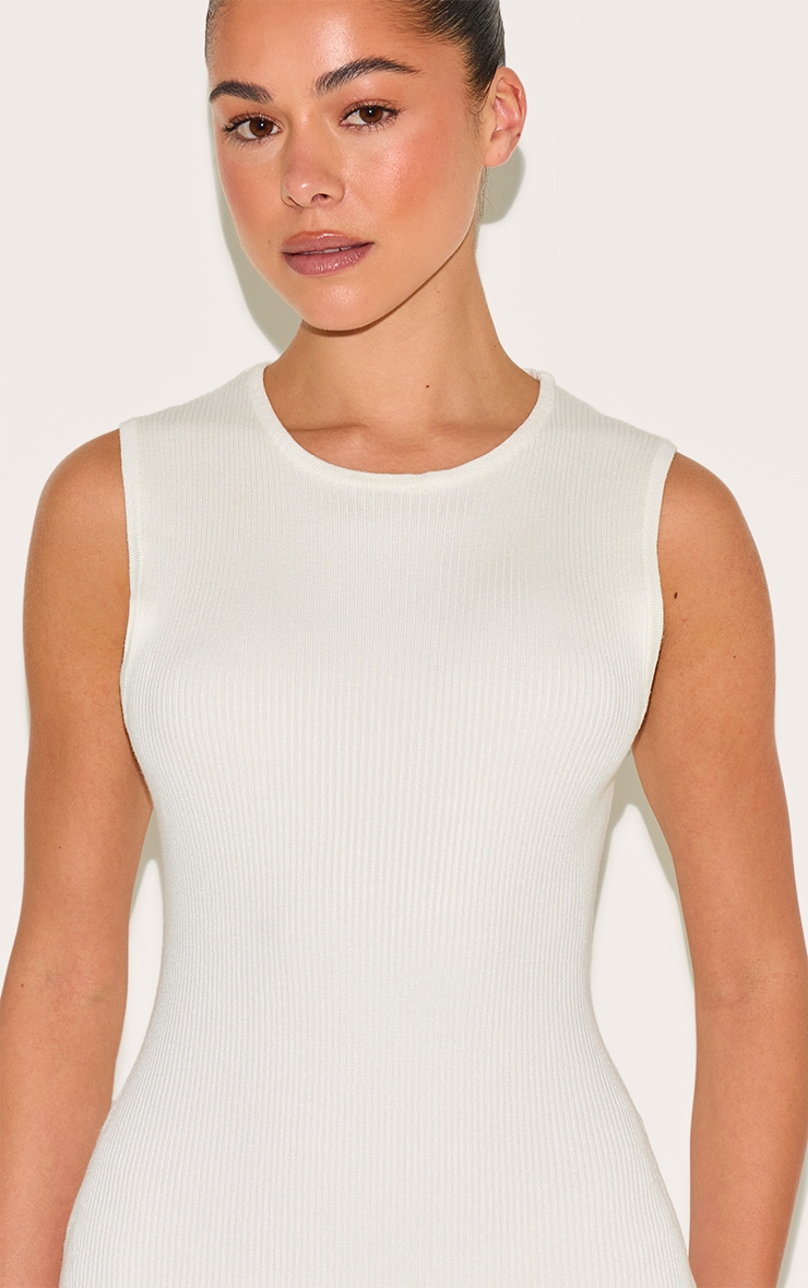 Robe moulante crème en maille tricot image 4