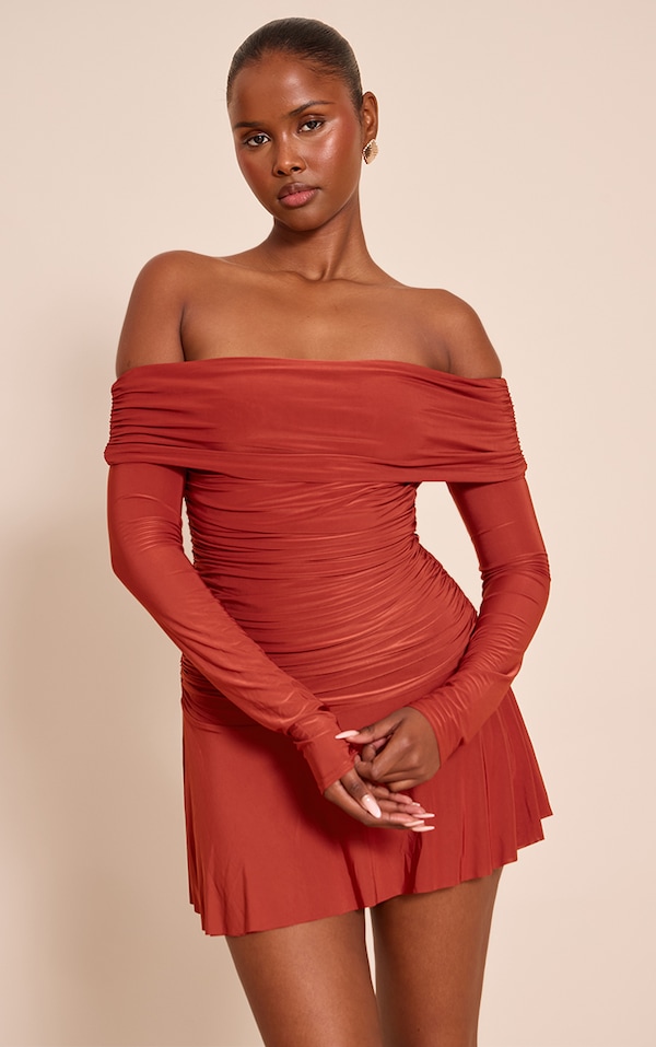 Mini robe doublée moulante rouille à col bardot et manches longues