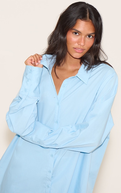 Chemise oversize bleu pâle à manchettes