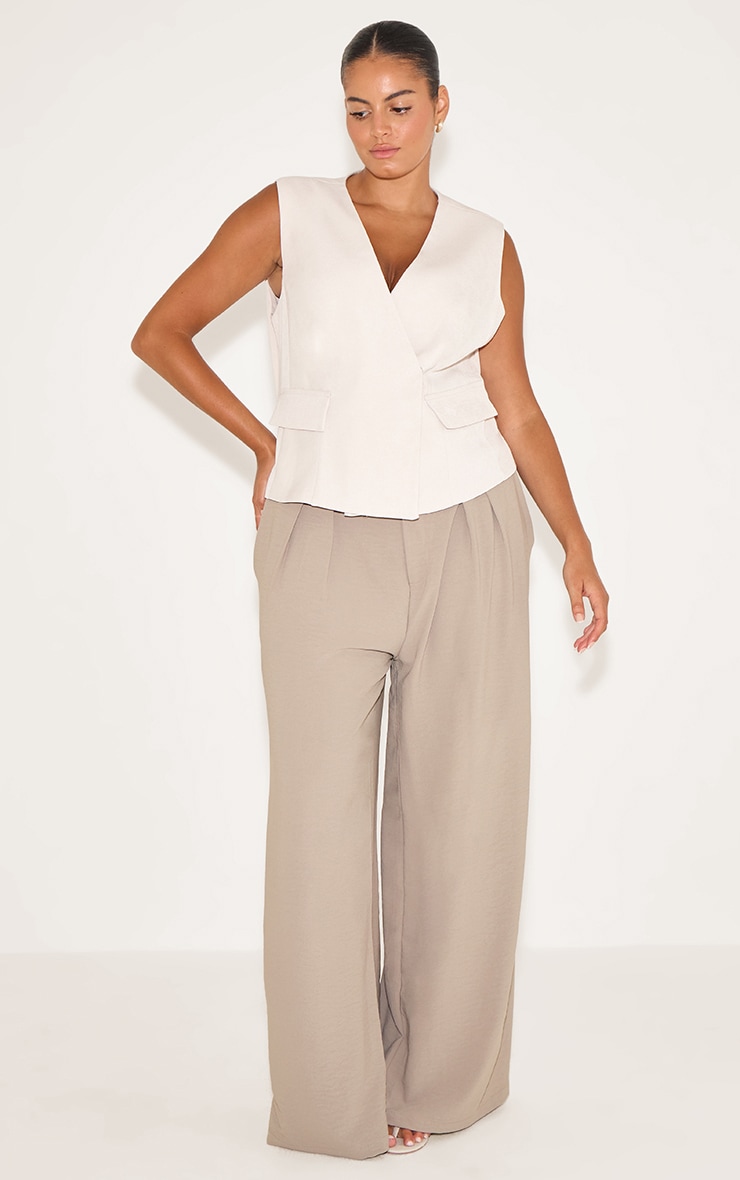 Plus Ecru Woven Pocket Detail Plunge Vest image 3