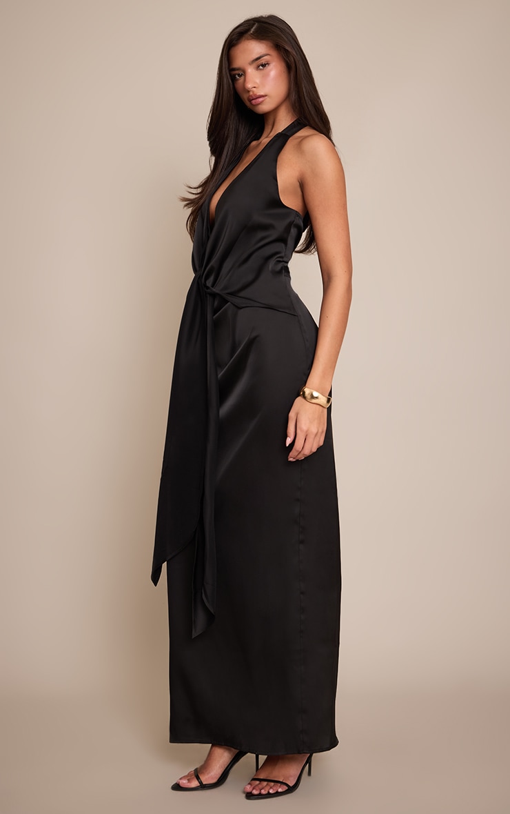 Robe longue satinée noire à col en V et détail noué image 3