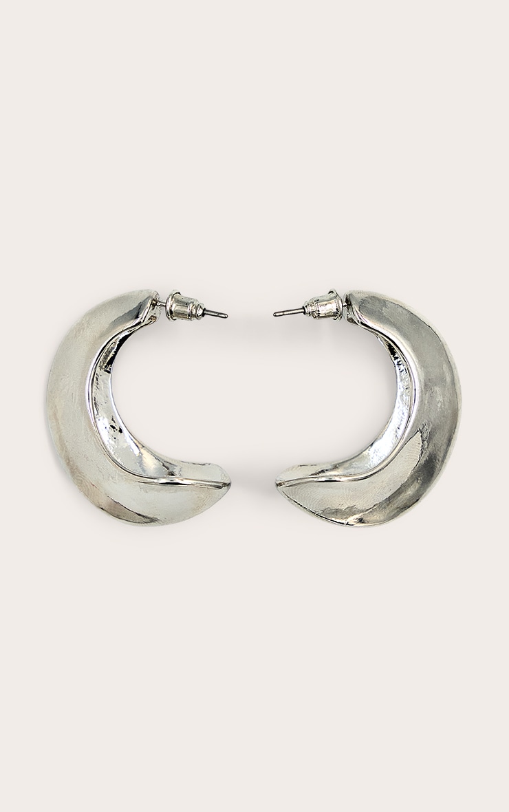 Boucles d'oreilles créoles argentées angulaires en croissant image 3