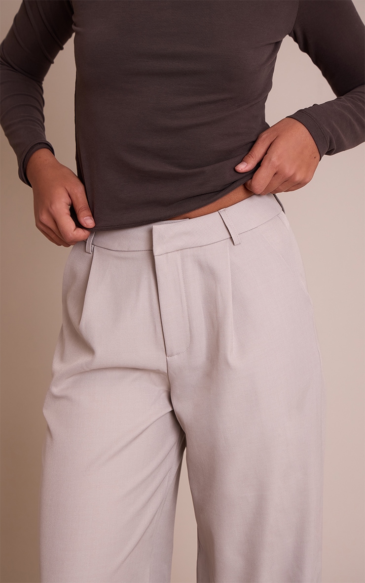 Pantalon large tissé gris pierre clair à double plissures image 4