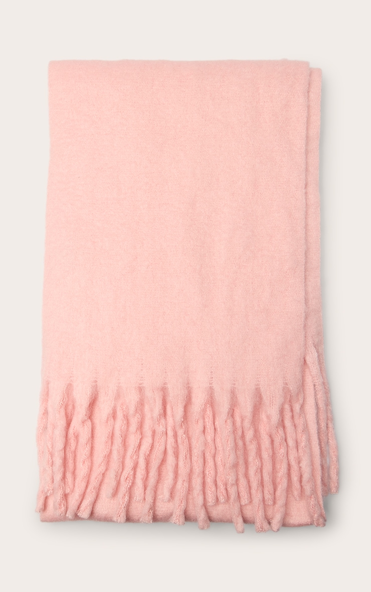 Écharpe en maille tricot brossée rose poudré à franges image 2