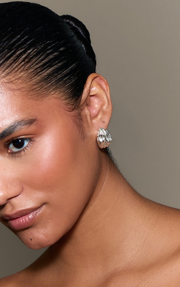 Silver Textured Rib Medium Stud