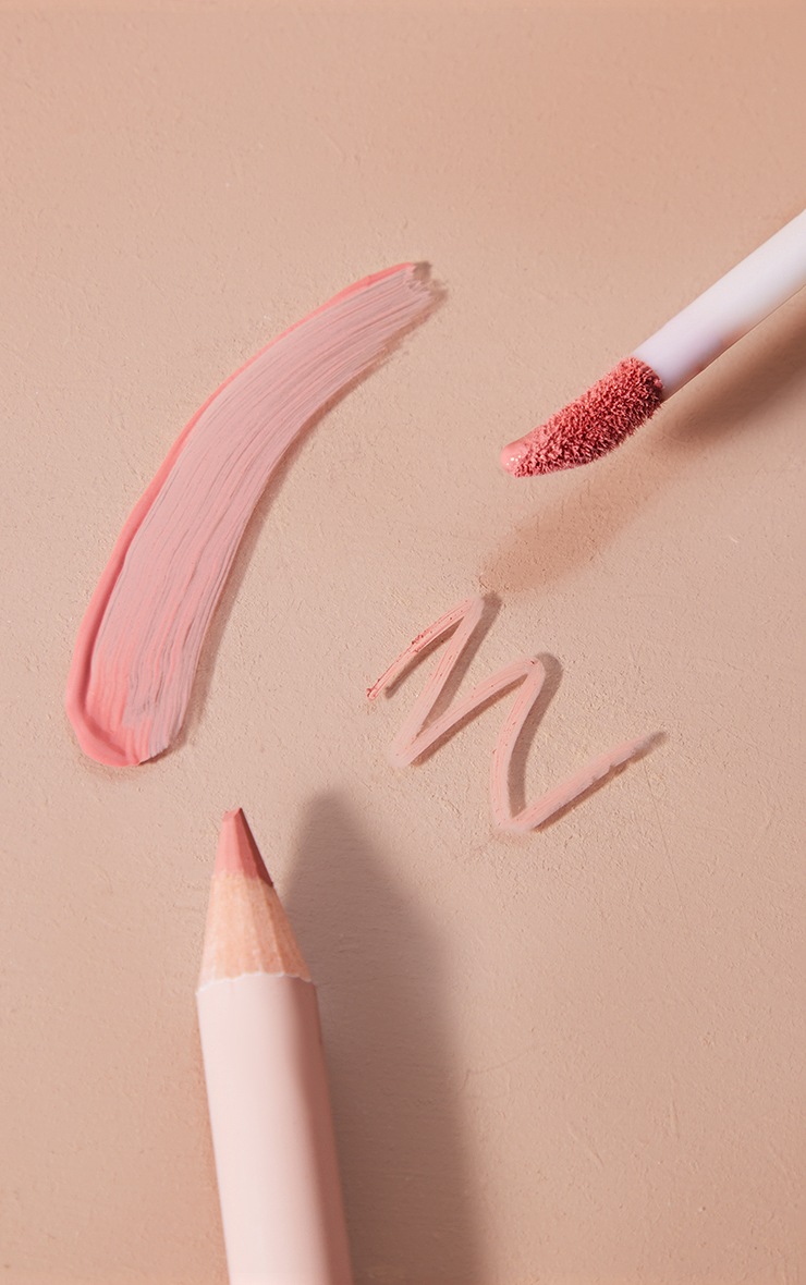 Makeup Revolution Lip Contour Kit Queen image 3