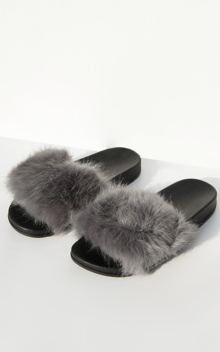 vince camuto leopard sandals