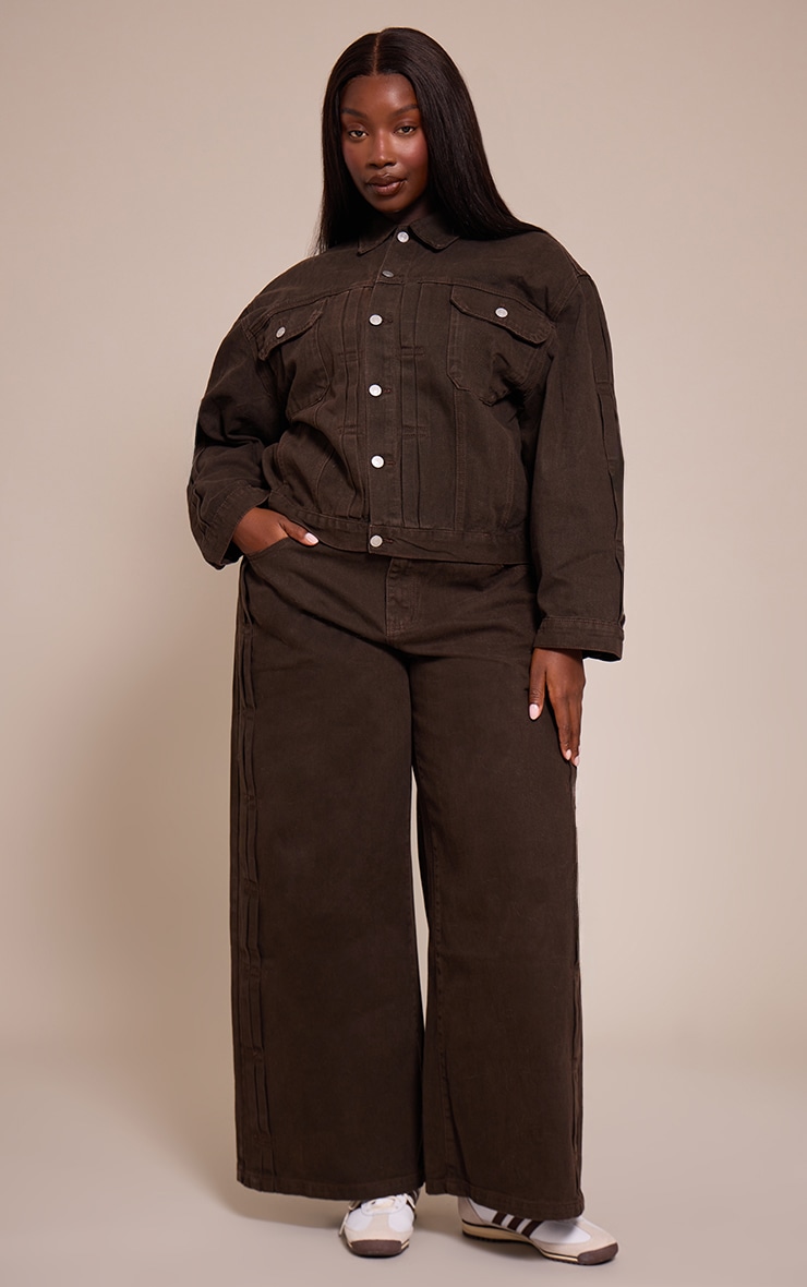 Plus Dark Chocolate Pleat Detail Boxy Denim Jacket image 3