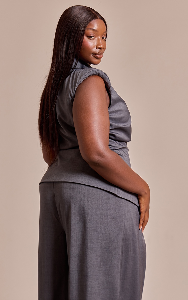 Plus Navy Ruched Sleeveless Blazer image 2