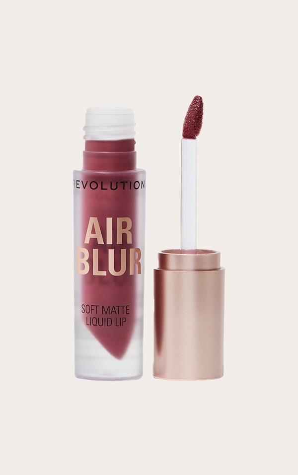 Revolution Rouge à lèvres liquide mat Air Blur Black Cherry