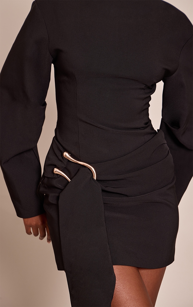 Mini robe noire à manches cocon et empiècement image 4