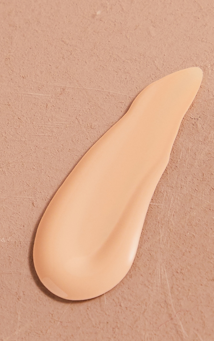 PRETTYLITTLETHING Serum Foundation Warm Amber image 2