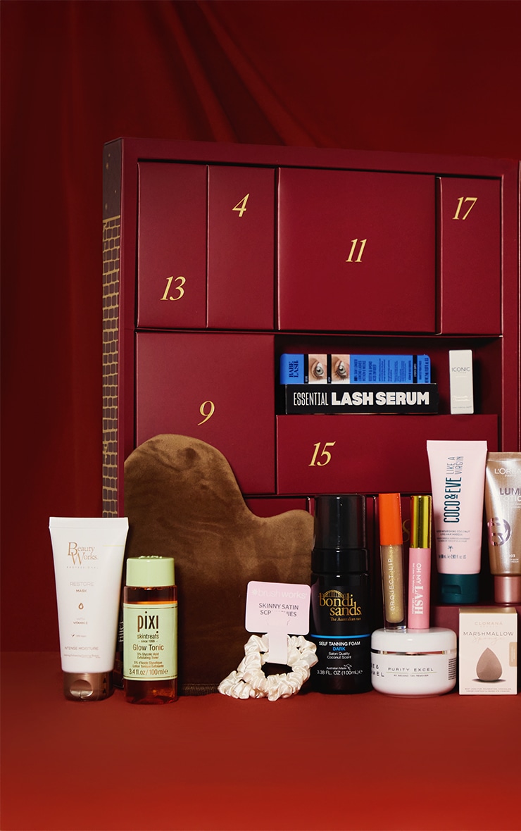 PRETTYLITTLETHING Calendrier de l'avent 2025 beauté deluxe image 5