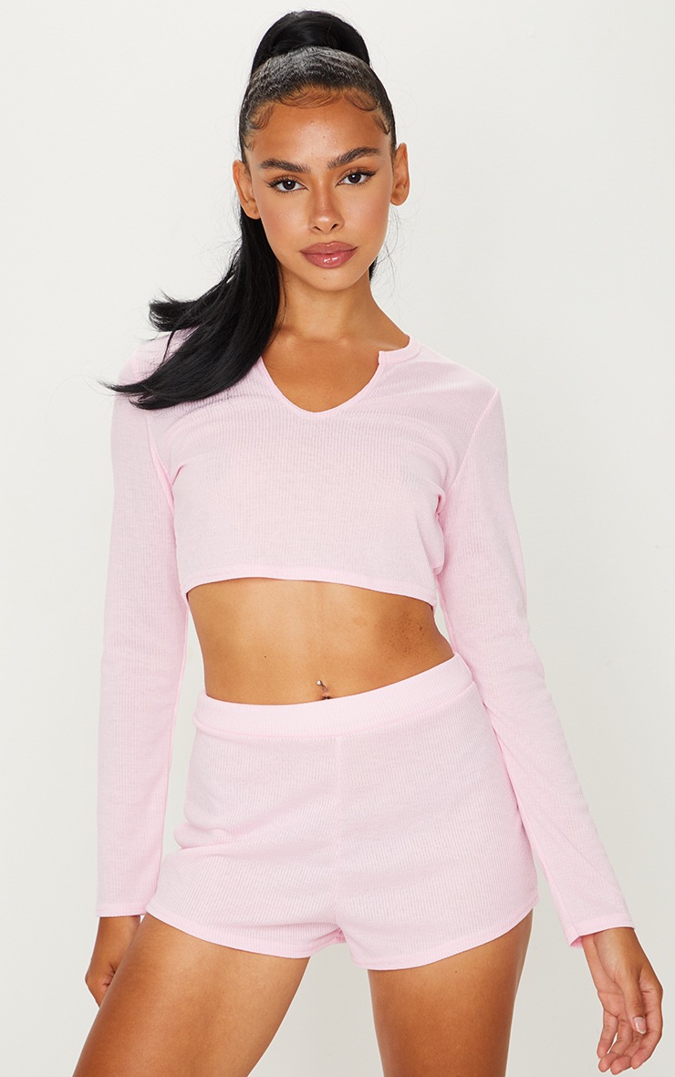 Pyjama top manches longues et short en maille côtelée rose