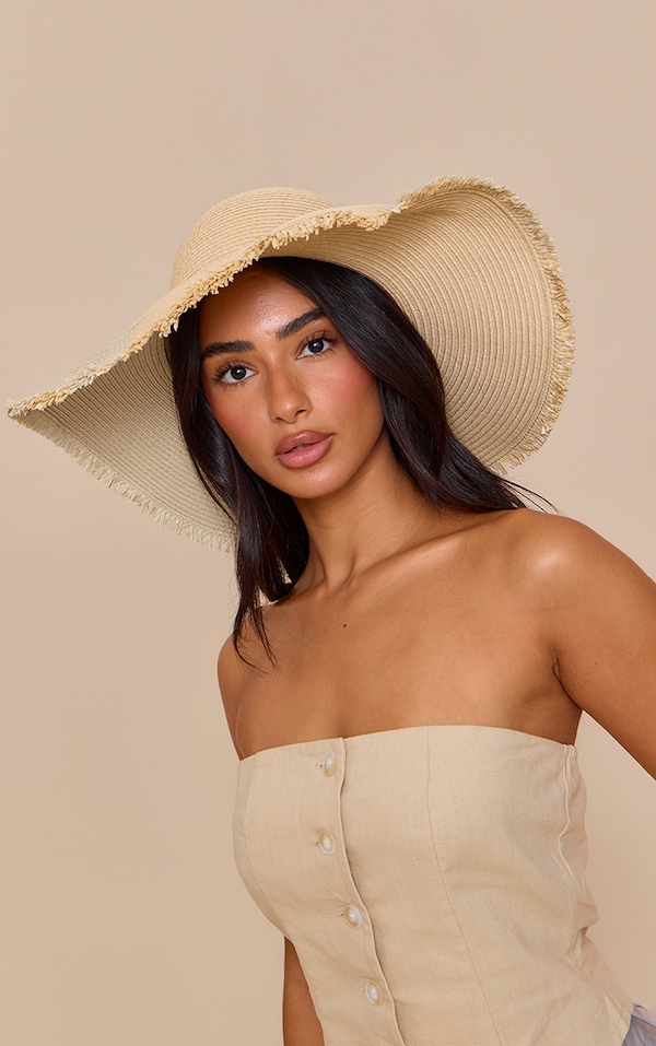 Chapeau soleil circulaire en raphia non coloré à bordure élimée