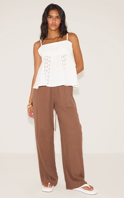 Pantalon droit en effet lin mélangé chocolat à cordons ajustables noués