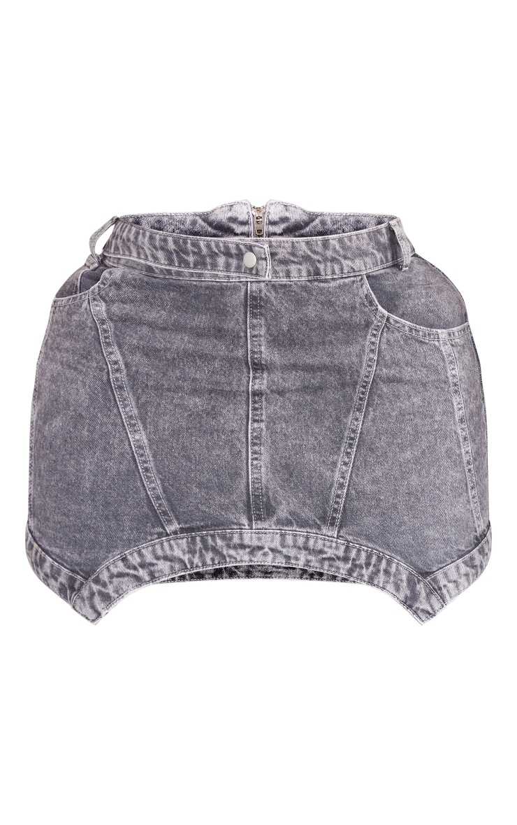 Plus Grey Washed Curved Hem Denim Mini Skirt image 6