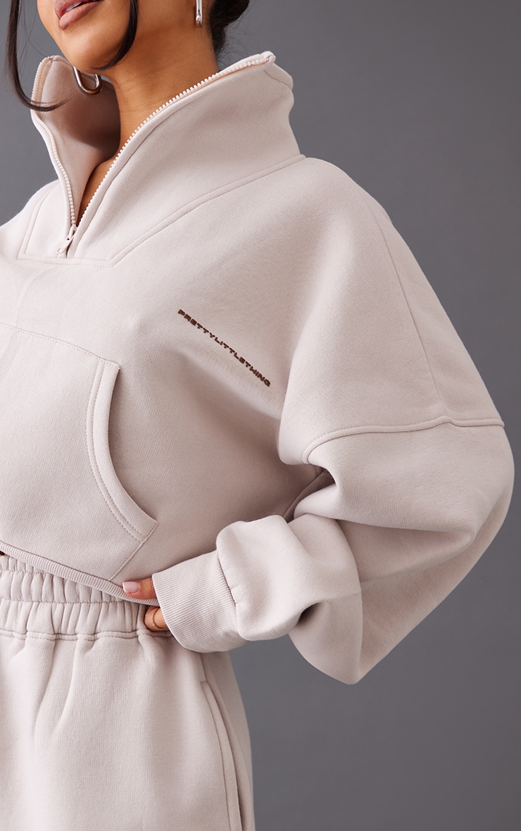 PRETTYLITTLETHING Petite Stone Oversized Half Zip Sweat image 4