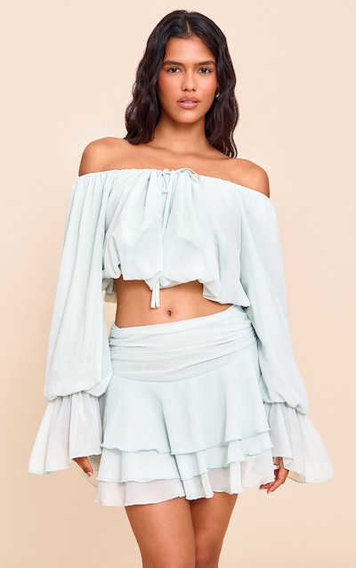 Top en mousseline de soie sauge à col bardot et manches ballon