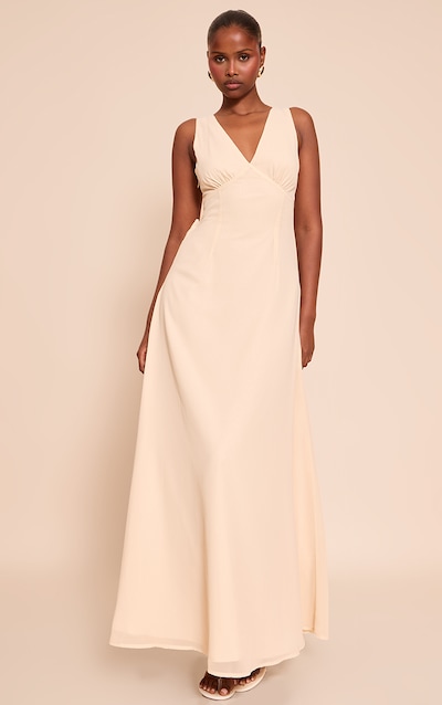 Robe longue en mousseline de soie crème au beurre sans manches à décolleté