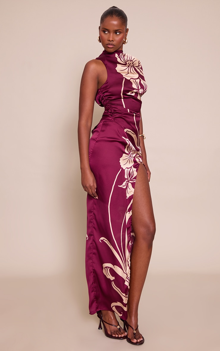 Jupe longue satinée imprimé rouge vin à fente image 2